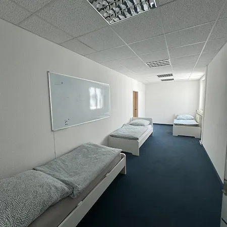 Διαμέρισμα Zentral In Fuer 8 Personen *